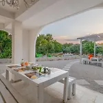 Hills Boutique Villa-ac In Every * אוסטוני
